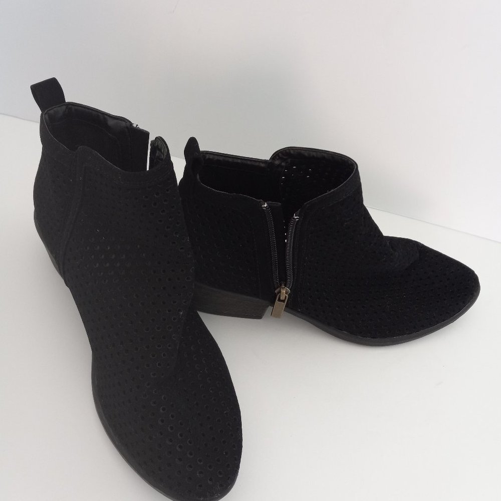 Bamboo ankle boot size 8 1/2  SALE!!  SALE!!